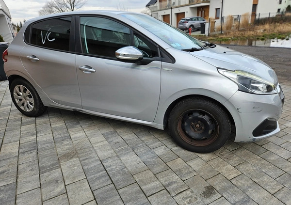 Peugeot 208 cena 19900 przebieg: 103000, rok produkcji 2015 z Września małe 106